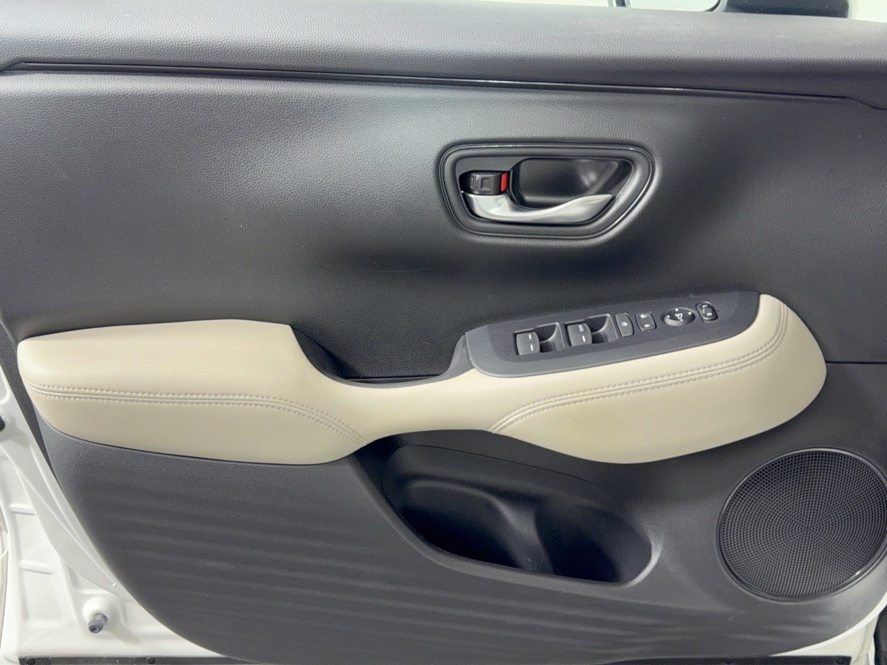Certified 2024 Honda HR-V LX image 14