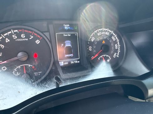 Used 2023 Toyota Tacoma SR RWD image 8