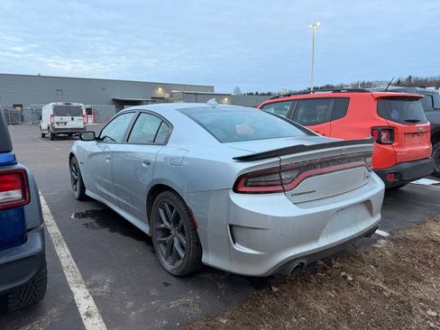 Used 2023 Dodge Charger R/T w/ Plus Group image 8