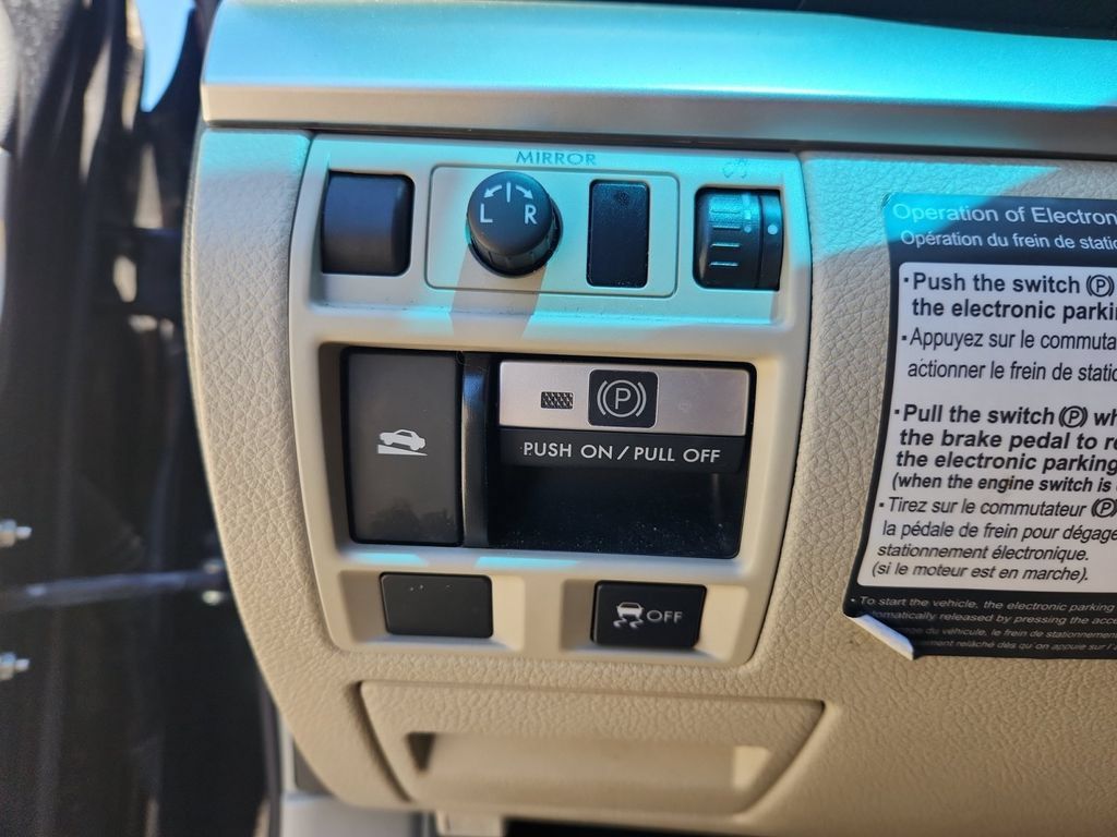 Used 2011 Subaru Outback 2.5i AWD/4WD image 26