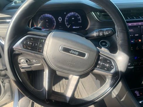 Used 2021 Jeep Grand Cherokee L Overland w/ Advanced Protech Group III AWD/4WD image 17