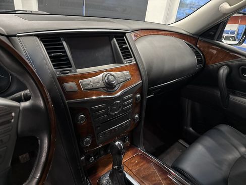 Used 2017 INFINITI QX80 4WD w/ Deluxe Technology Package image 20