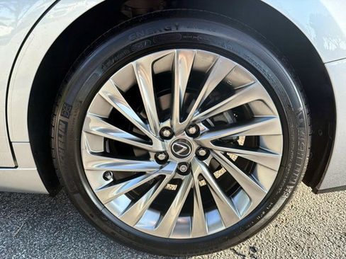 Used 2023 Lexus ES 350 Ultra Luxury w/ Accessory Package (Z2) FWD image 9