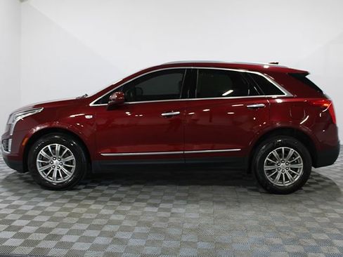 Used 2017 Cadillac XT5 Luxury w/ Driver Awareness Package AWD/4WD image 3