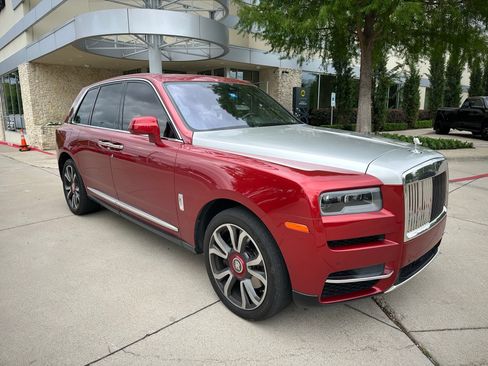 Used 2019 Rolls-Royce Cullinan AWD/4WD image 3