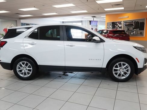 Used 2024 Chevrolet Equinox LT w/ LPO, Floor Liner Package AWD/4WD image 14