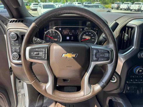 Used 2020 Chevrolet Silverado 1500 LTZ w/ LTZ Plus Package AWD/4WD image 18