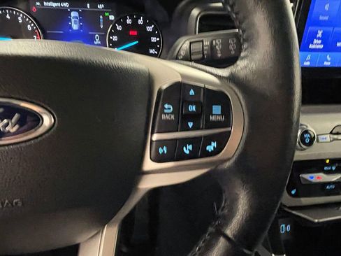 Used 2022 Ford Explorer XLT w/ Equipment Group 202A image 39