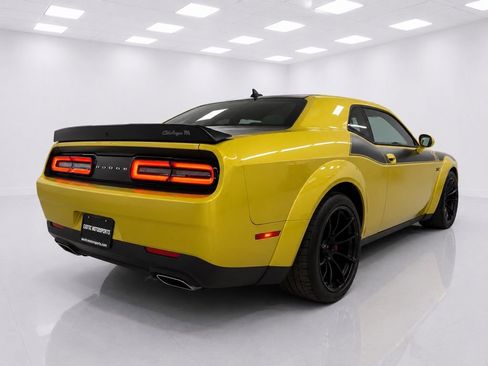 Used 2021 Dodge Challenger R/T Scat Pack RWD image 7