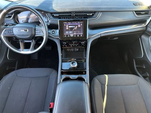 Used 2022 Jeep Grand Cherokee L Laredo w/ Luxury Tech Group I image 22