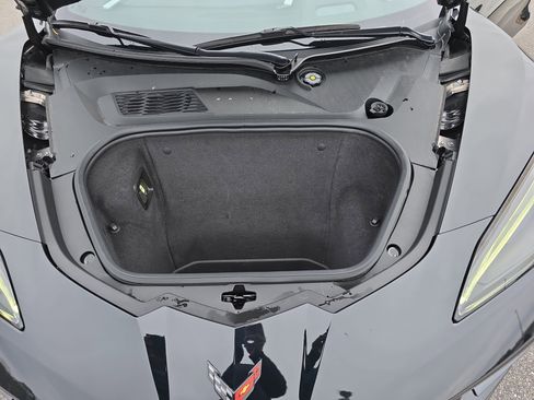 Used 2023 Chevrolet Corvette Stingray Preferred Cpe w/ Z51 Performance Package image 11