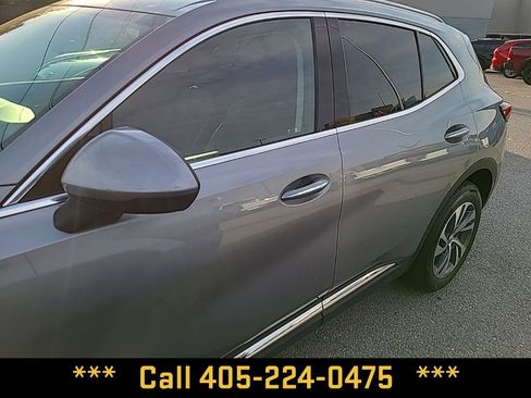 Used 2023 Buick Envision Essence image 3