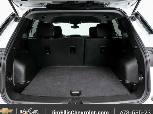 Certified 2025 Chevrolet Blazer LT FWD image 28