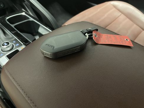 Used 2024 Kia Telluride SX Prestige image 17