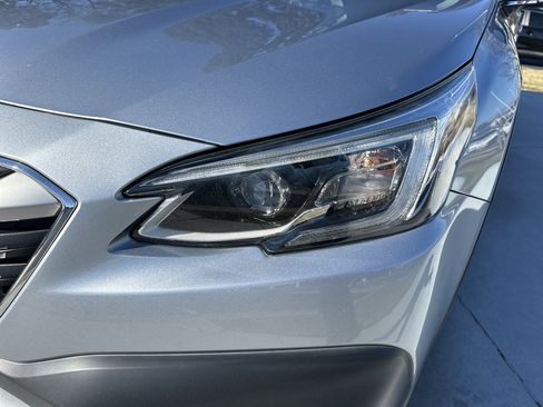 Used 2021 Subaru Outback Limited image 6