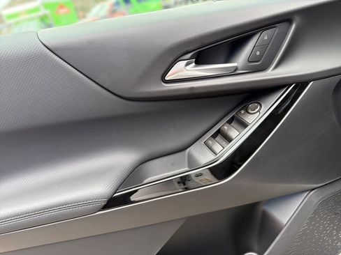New 2026 Chevrolet Equinox LT w/ Safety and Technology Package FWD image 20