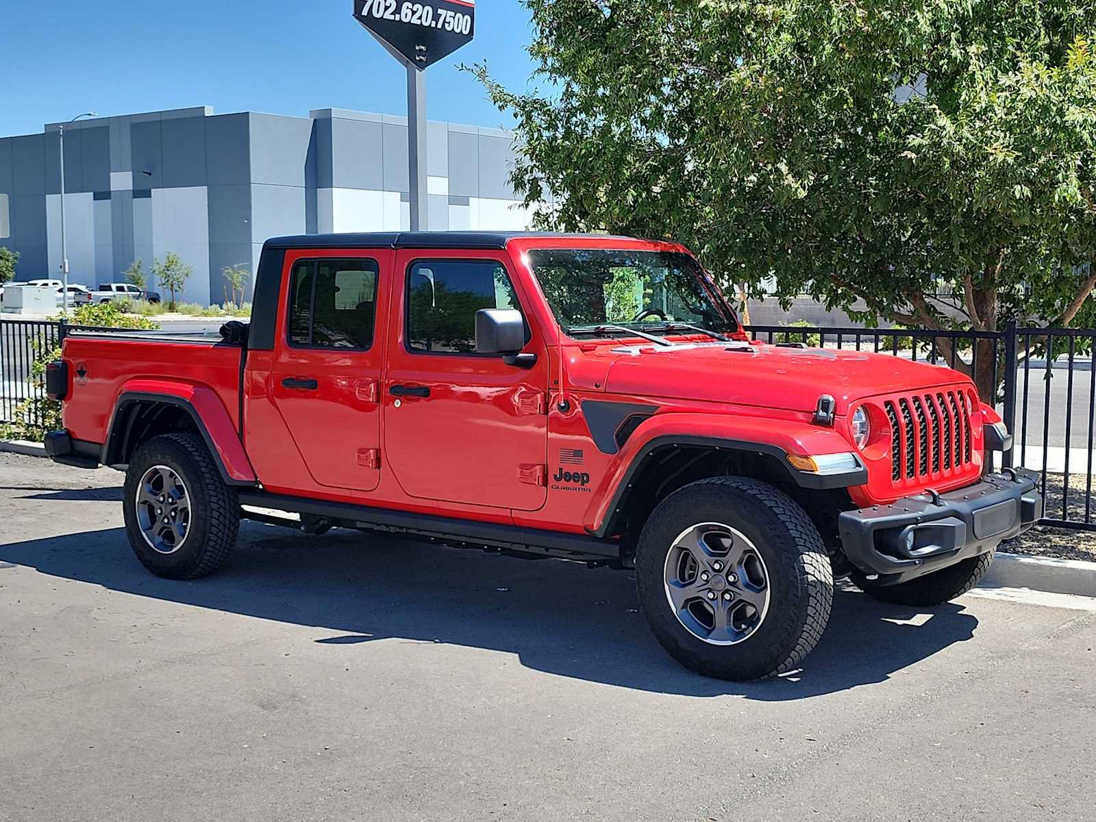 Used 2021 Jeep Gladiator Sport AWD/4WD image 2