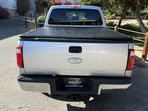 Used 2011 Ford F250 XLT w/ XLT Interior Pkg AWD/4WD image 12