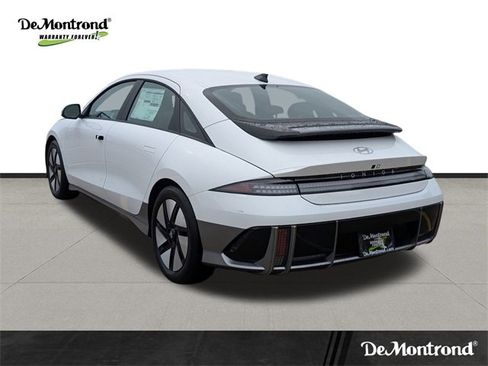 New 2025 Hyundai Ioniq 6 SE image 7