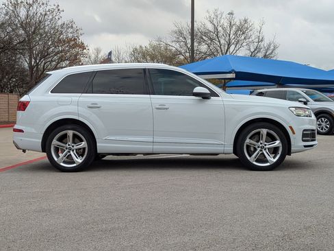 Used 2019 Audi Q7 3.0T Prestige w/ Prestige Package image 3