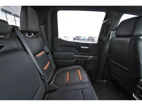 Used 2021 GMC Sierra 1500 AT4 w/ AT4 Premium Package AWD/4WD image 13