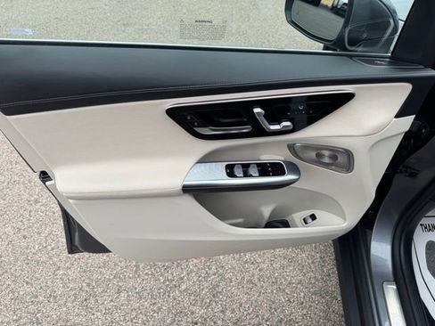 Used 2023 Mercedes-Benz GLC 300 GLC 300 image 19