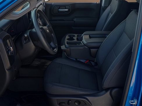 Used 2024 Chevrolet Silverado 1500 Custom image 10