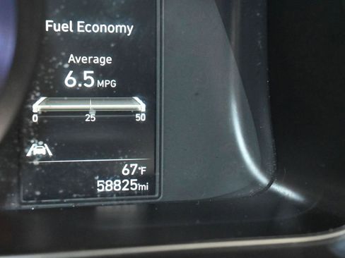 Used 2023 Hyundai Elantra SEL image 29