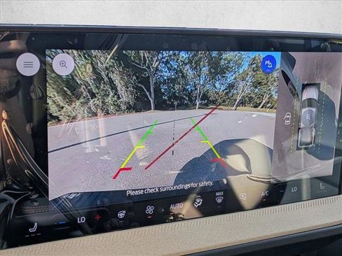 New 2025 Ford Maverick Lariat image 11