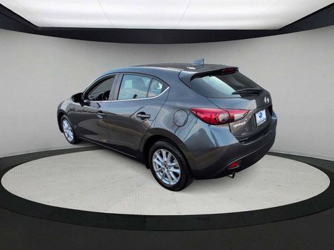 Used 2016 MAZDA MAZDA3 i Grand Touring image 6