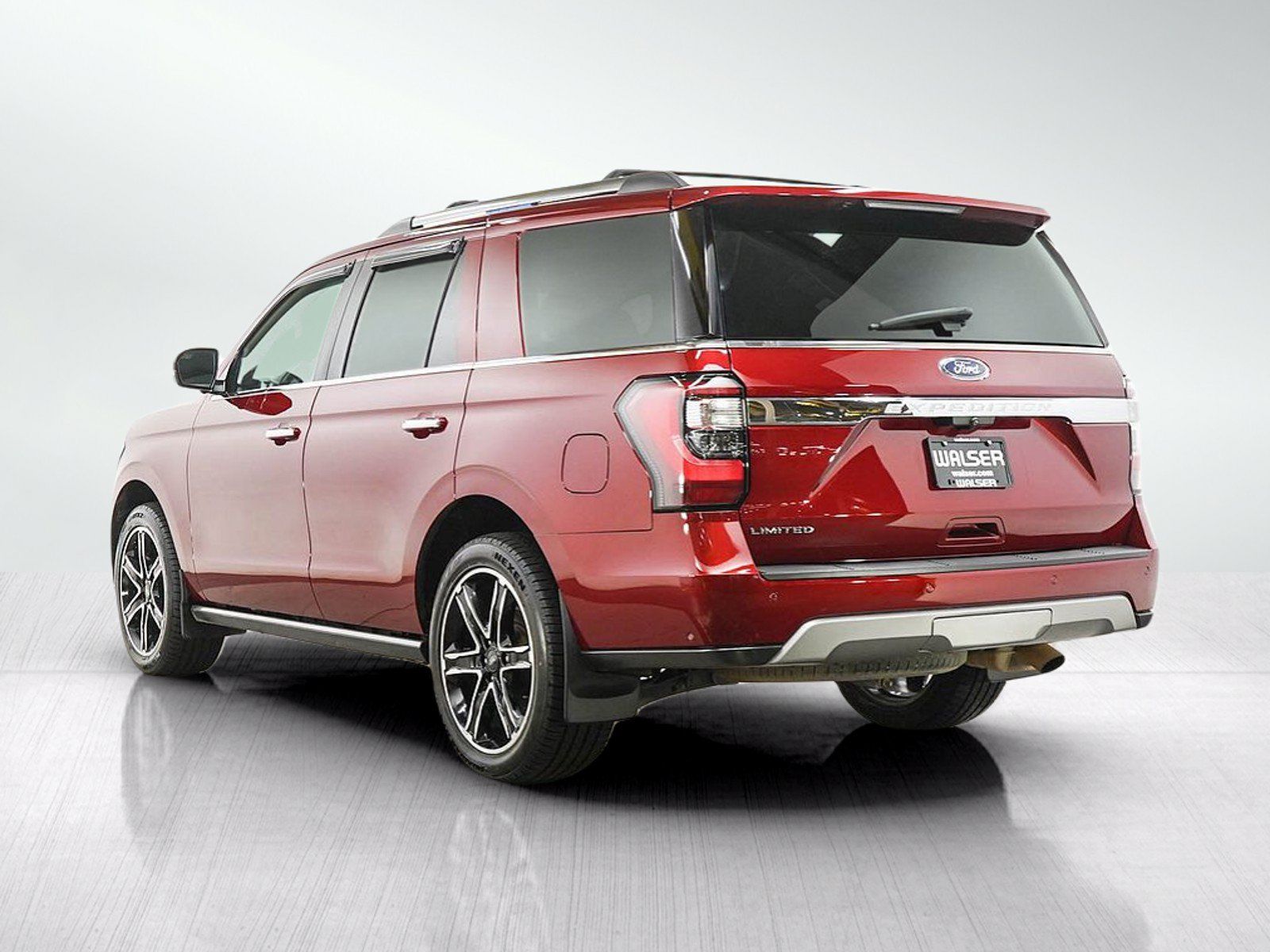 Used 2019 Ford Expedition Limited w/ Special Edition Package AWD/4WD image 4