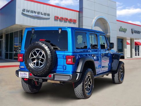 Used 2025 Jeep Wrangler Unlimited Rubicon image 5