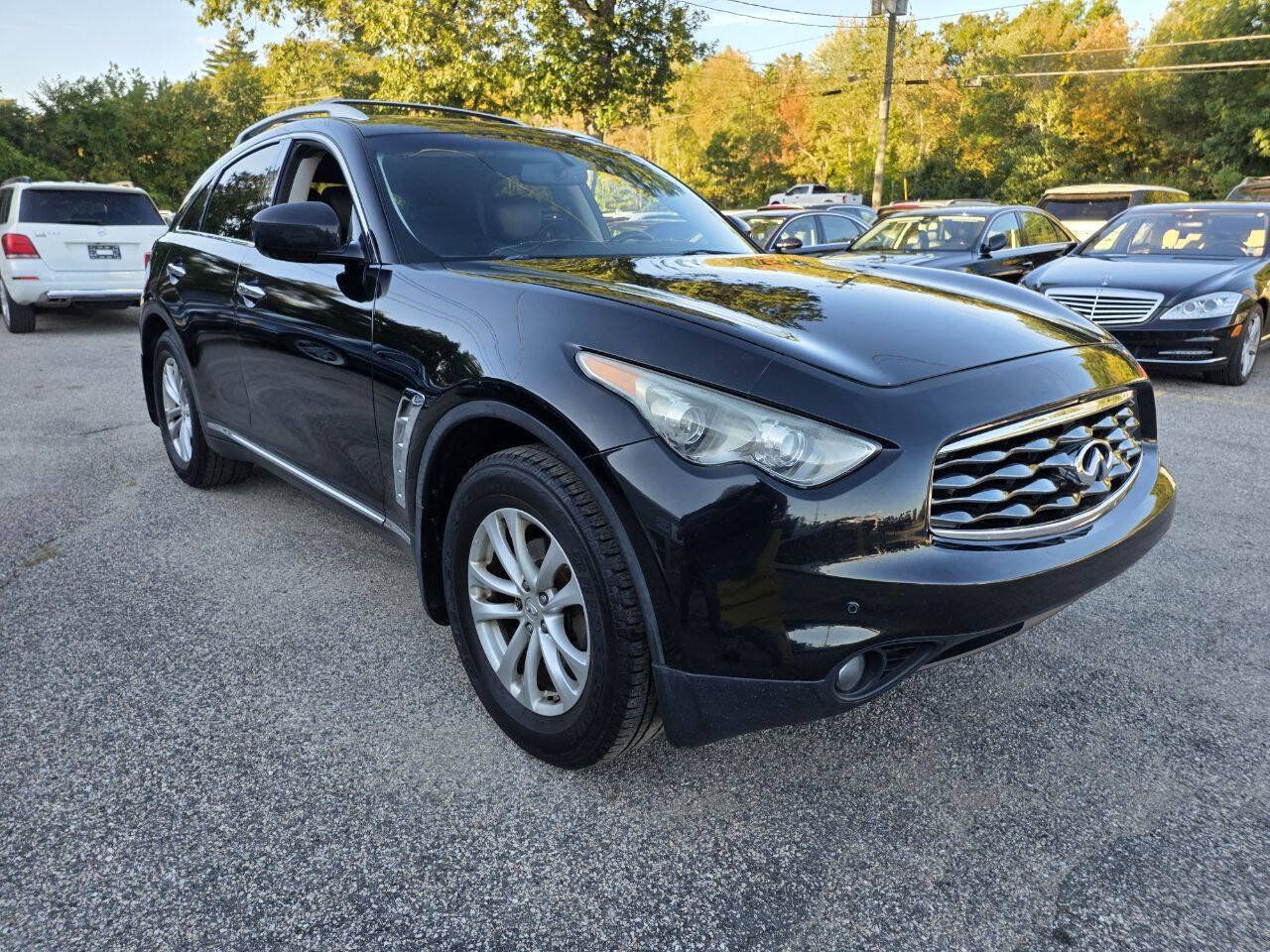 Used 2011 INFINITI FX35 AWD w/ Premium Pkg image 10