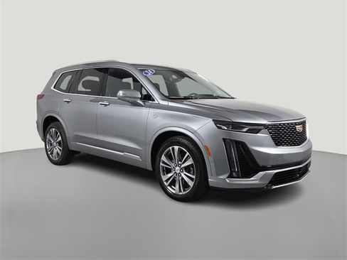 Used 2024 Cadillac XT6 Premium Luxury w/ Technology Package image 8