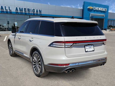 Used 2023 Lincoln Aviator Reserve w/ Elements Package Plus RWD image 6