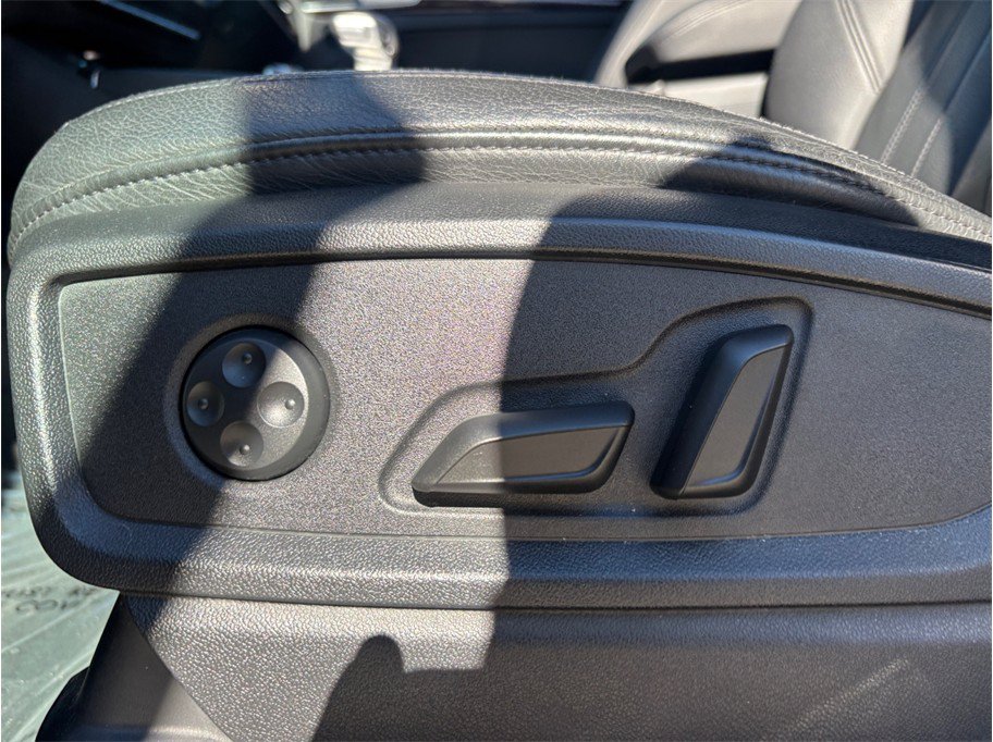 Used 2018 Audi Q5 2.0T Premium AWD/4WD image 17