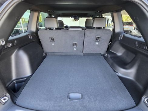 New 2025 Jeep Grand Cherokee Altitude image 13