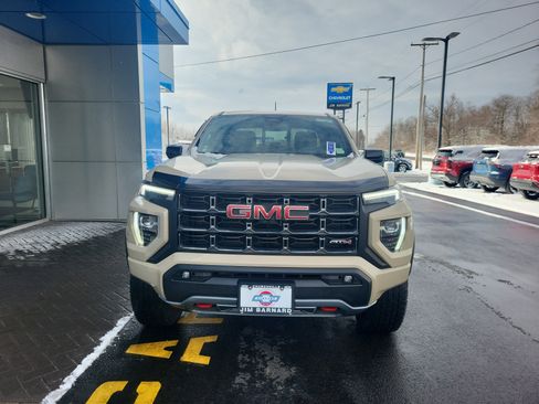 Certified 2023 GMC Canyon AT4 w/ AT4 Premium Package image 4