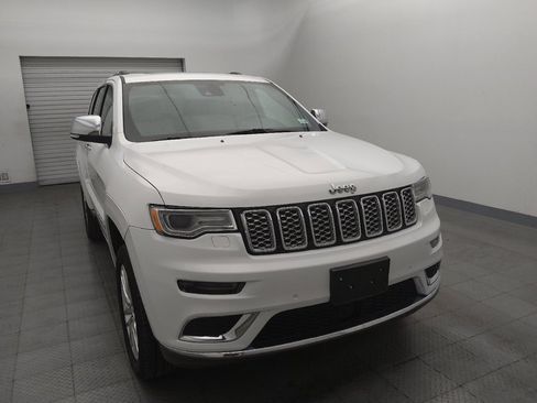 Used 2018 Jeep Grand Cherokee Summit AWD/4WD image 14