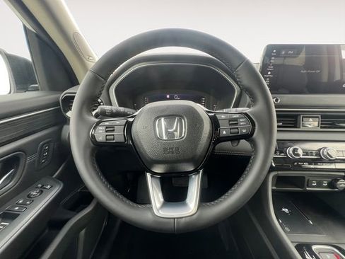 New 2026 Honda Pilot Touring image 12