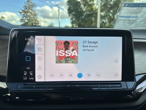 New 2026 Volkswagen Atlas SE image 16