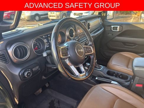 Used 2021 Jeep Wrangler Unlimited Rubicon image 12