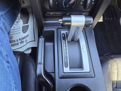 Used 2005 Ford Mustang GT Premium image 23