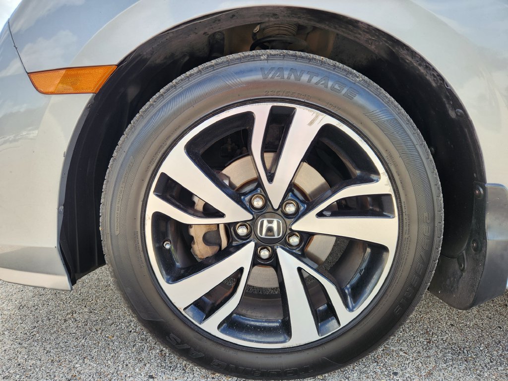 Used 2018 Honda Odyssey Elite image 7