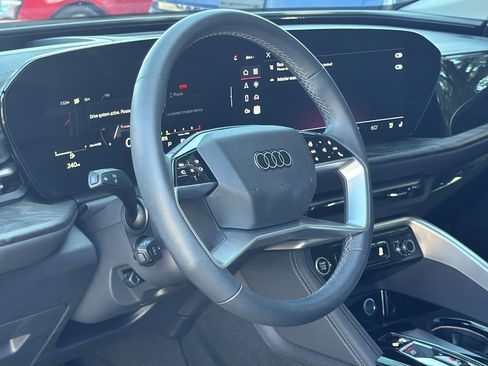 Used 2025 Audi Q5 Premium Plus image 10