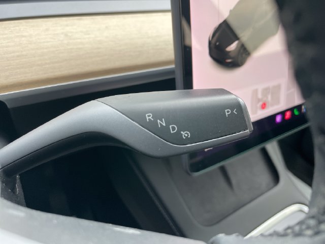 Used 2021 Tesla Model Y Long Range AWD/4WD image 15