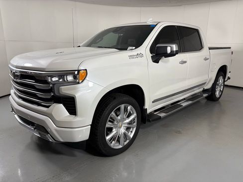 Used 2024 Chevrolet Silverado 1500 High Country w/ High Country Premium Package image 5