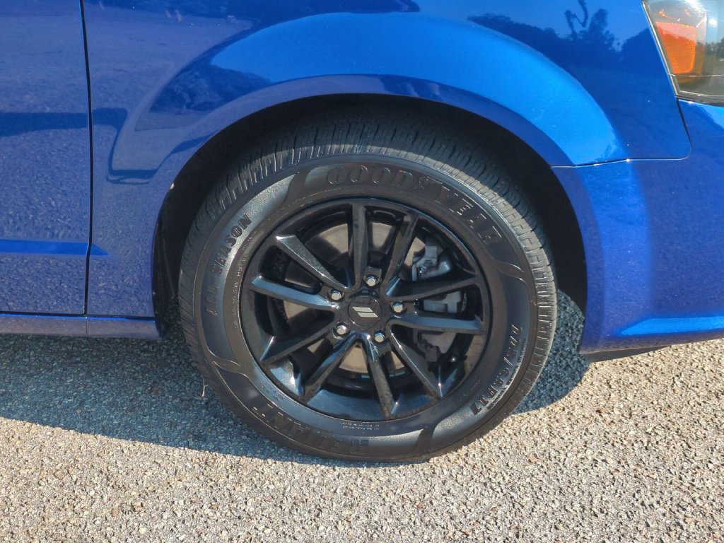 Used 2020 Dodge Grand Caravan GT FWD image 11