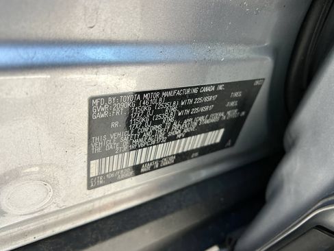 Used 2023 Toyota RAV4 LE AWD/4WD image 10