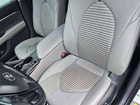 Certified 2023 Toyota Camry SE image 23